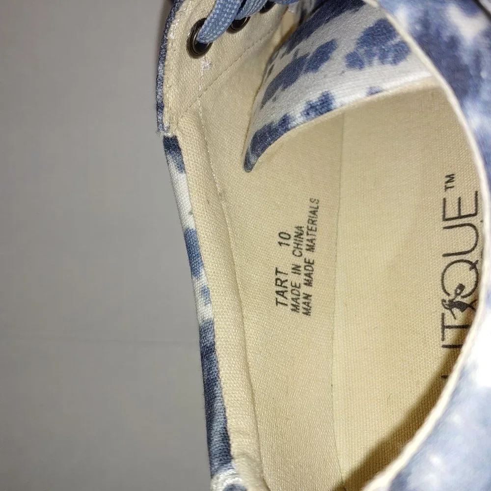 Boutique by Corkys Tie Dye Platform Lace Up Espadrilles  Size 10 Blue